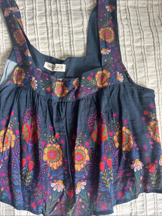 NATURAL LIFE Tops - NATURAL LIFE Navy Floral Embroidered Crop Top